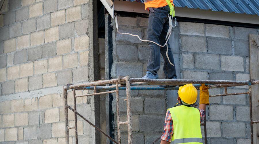 Expert Emergency Roof Repairs services in Bruceville, TX